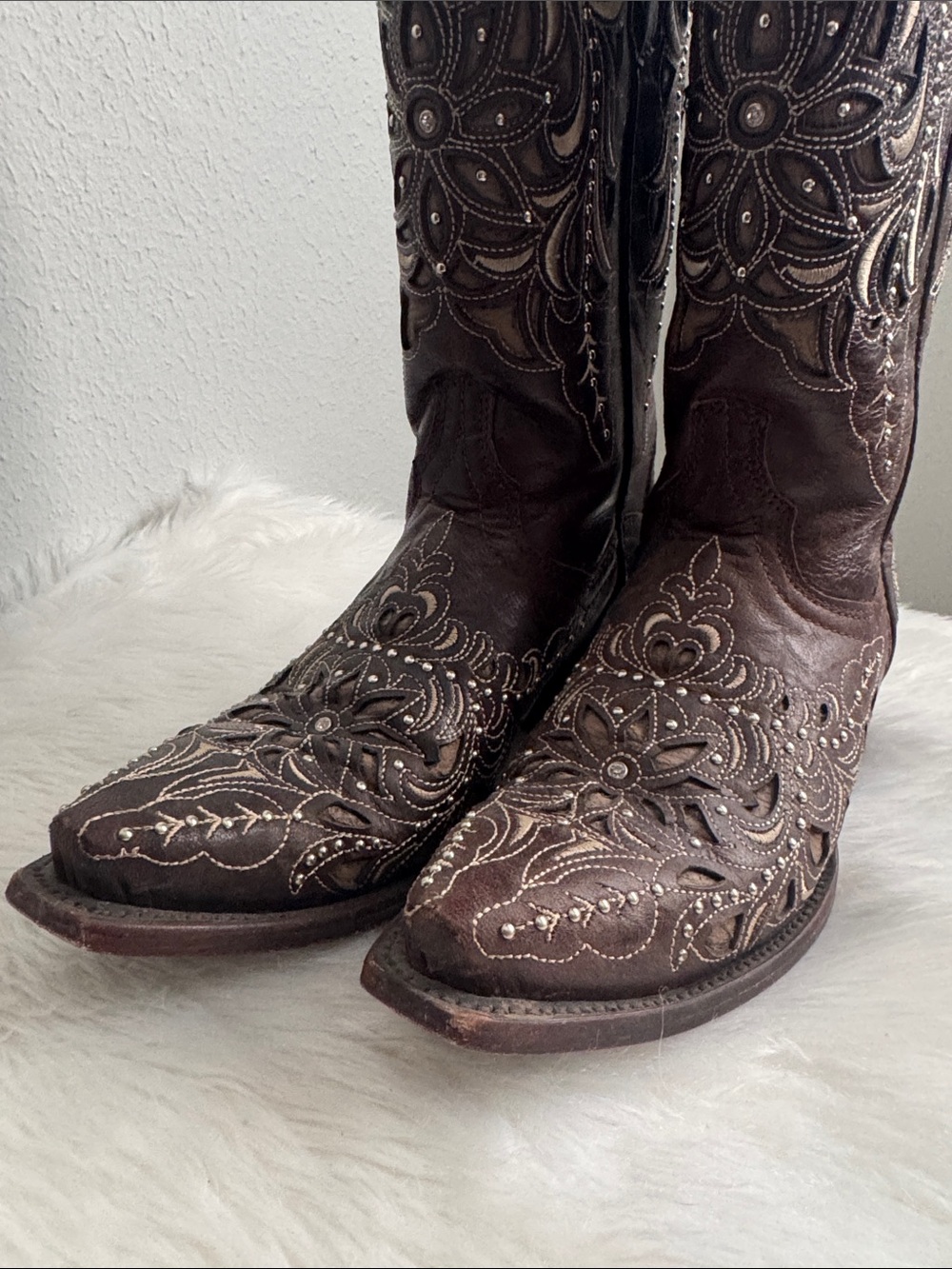 Embellished Brown Leather Western Boots - Picture 2 of 4